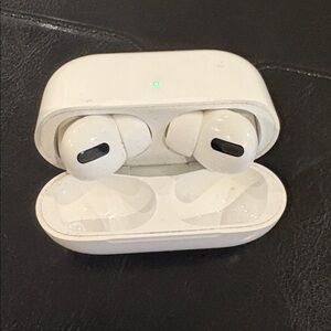 APPLE AirPods Pro Model A2084